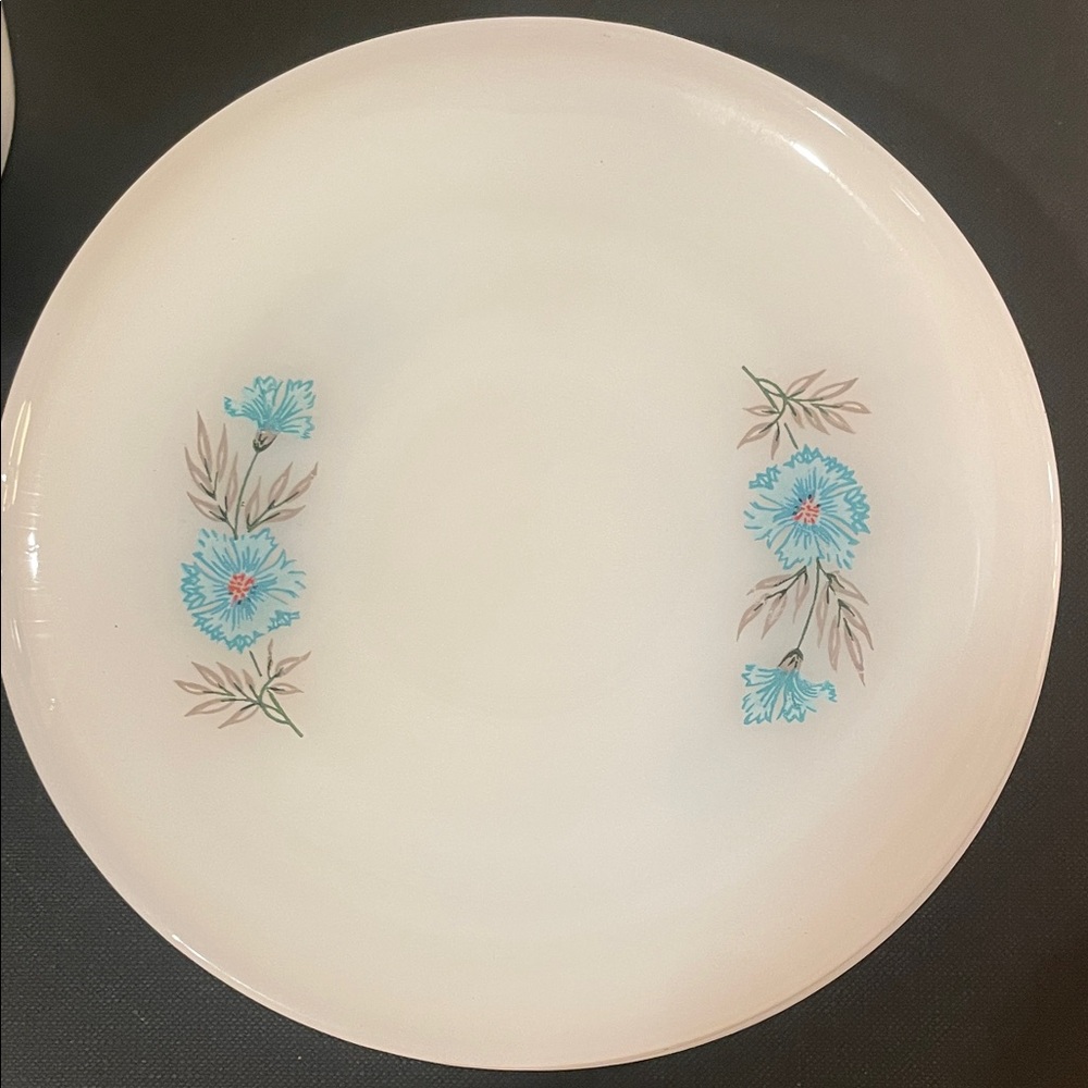 5 Vintage Fire-King Bonnie Blue Flower Milk Glass Plates –6" –Mid-Century Floral - Picture 4 of 5